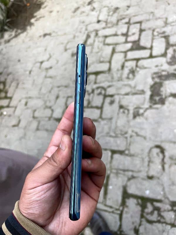 OnePlus 9 5