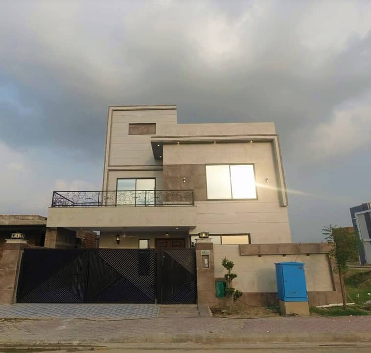 Ten Marla Brand New House First Entry For Rent in Bahria Town Lahore 1