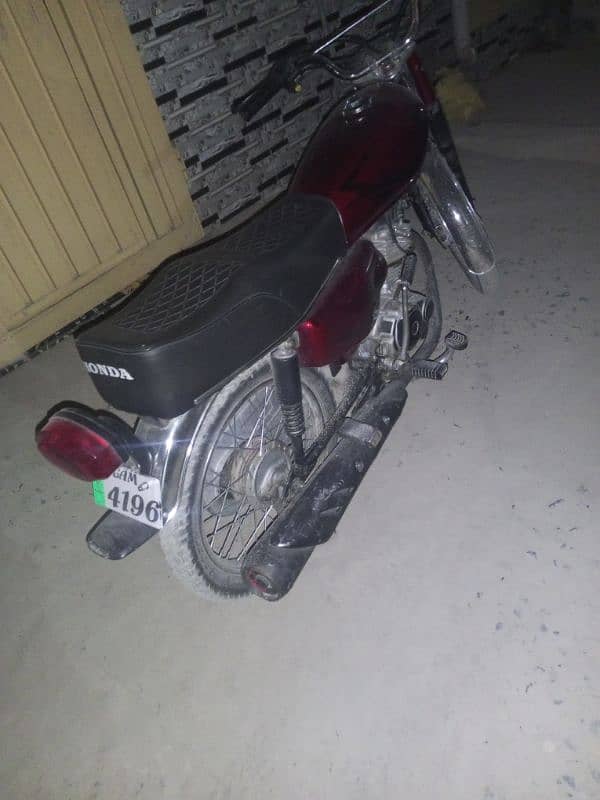 Honda 125 for sale All ok bike urgent for sale 4