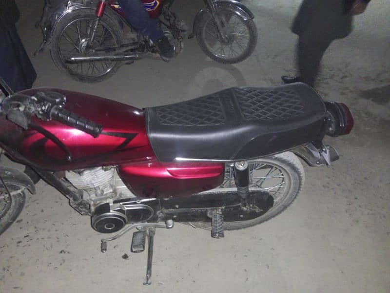 Honda 125 for sale All ok bike urgent for sale 8