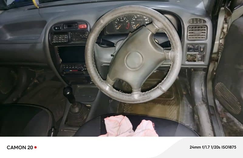 Suzuki Baleno 2004 10