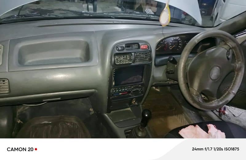 Suzuki Baleno 2004 11