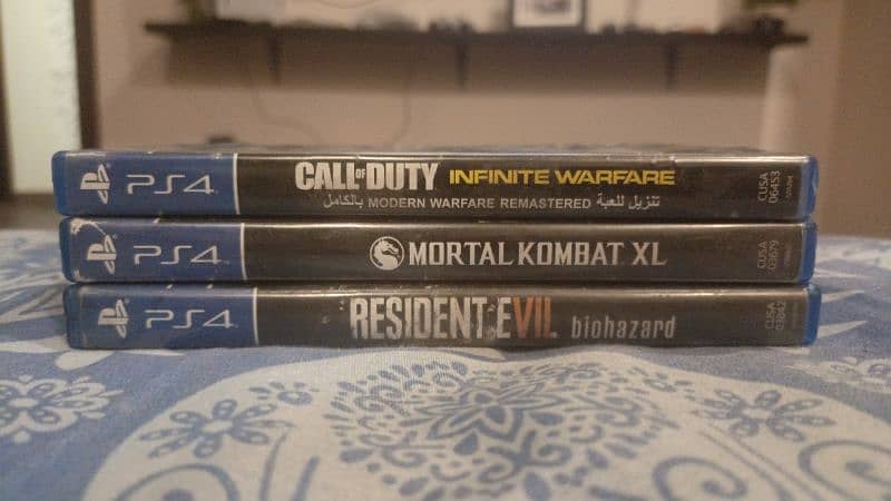 Resident evil biohazard/mkxl/call of duty Infinite warfare 4