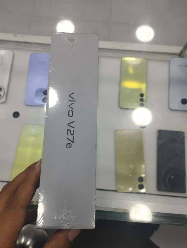 VIVO V27e Brand new phone limited piece 1