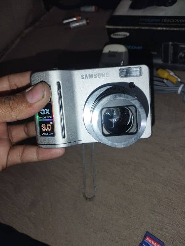 Samsung S1050 digital camera 5