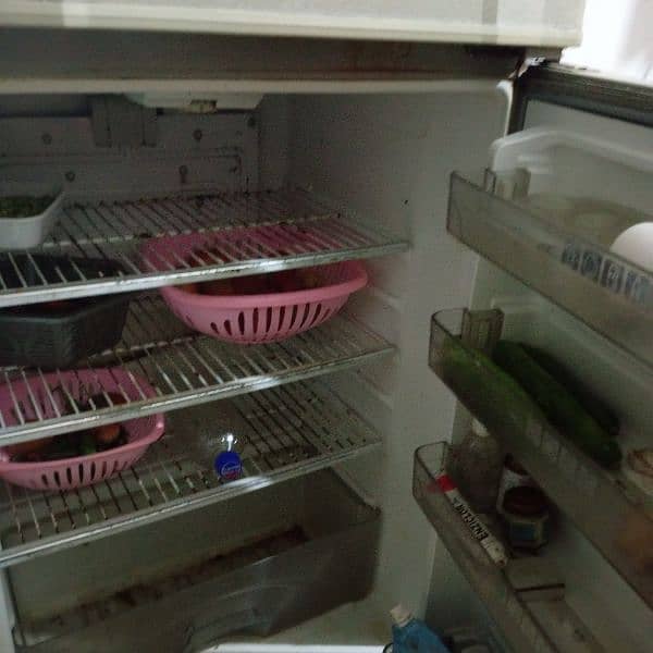 I selling my refrigerator 2