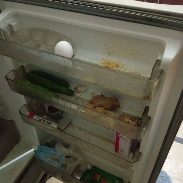 I selling my refrigerator 3