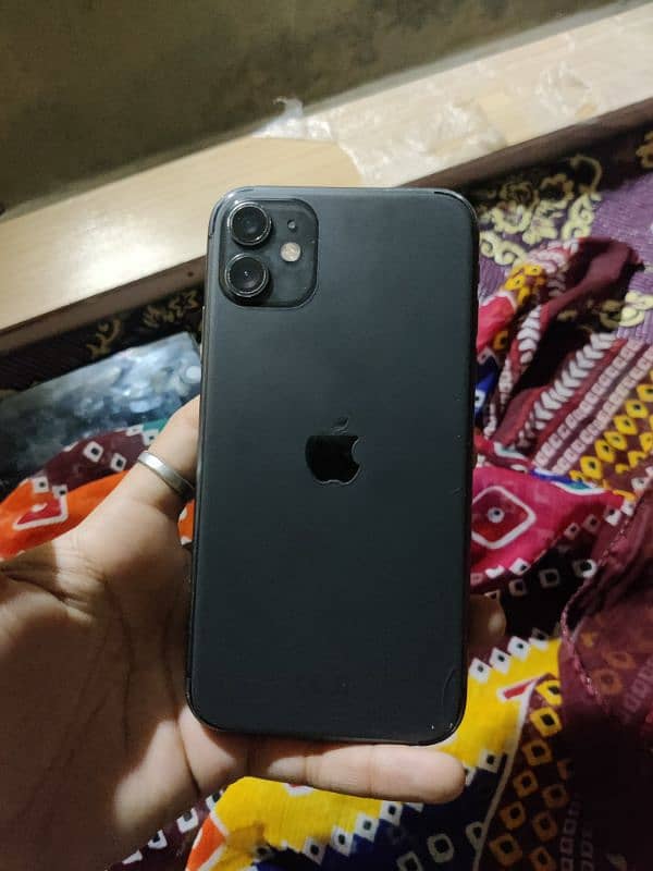 iphone 11.64gb factory unlocked exchange possible 3