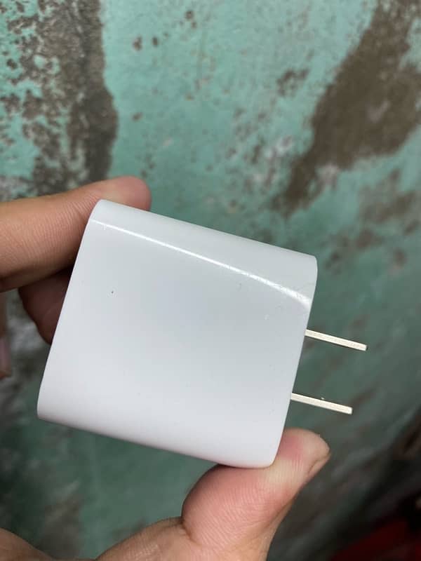 Apple 20W USB-C Original Charger (2-Pin) – Genuine & Perfect Condition 1