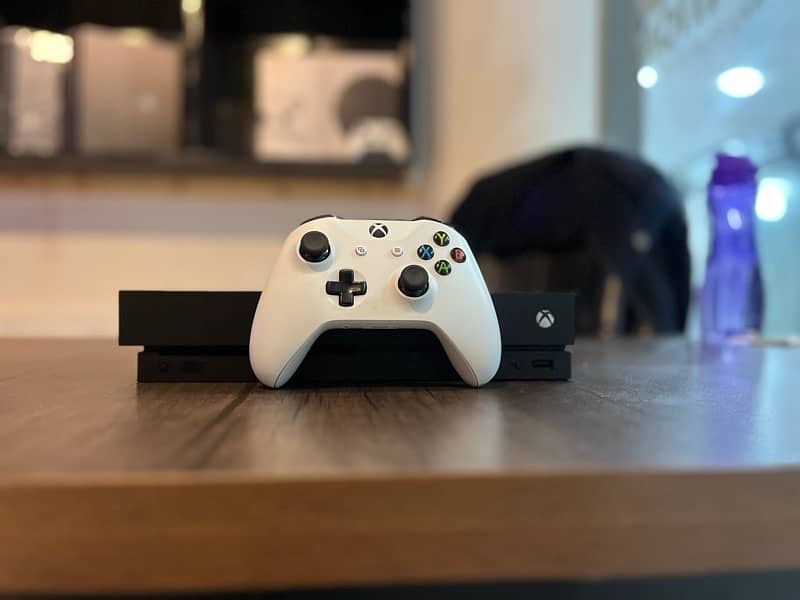 xbox one x 1tb 1