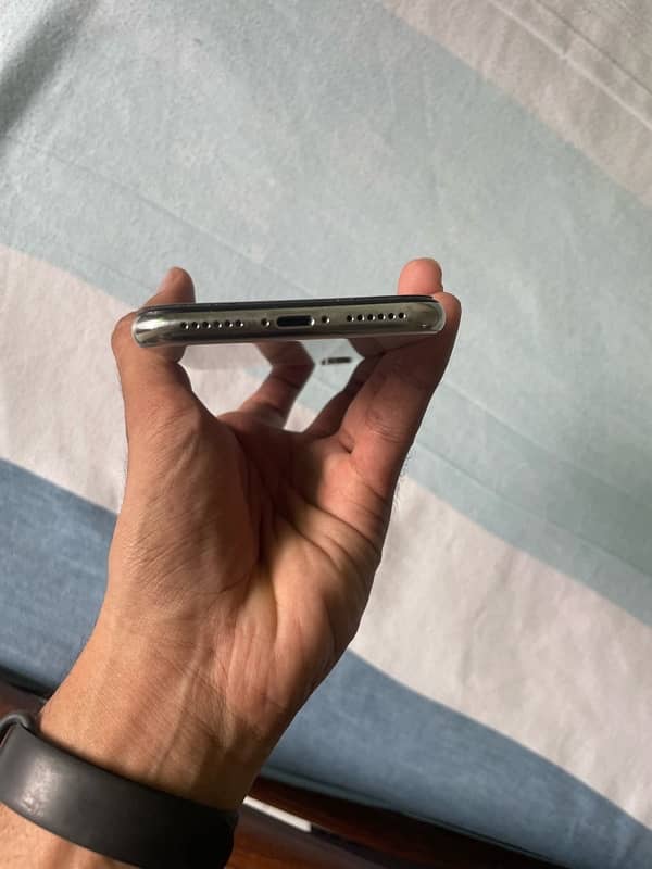 iPhone X 256GB PTA 5