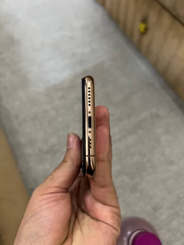 iphone xs 256gb pta proved in lush condition 5