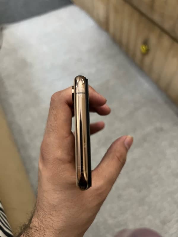 iphone xs 256gb pta proved in lush condition 6