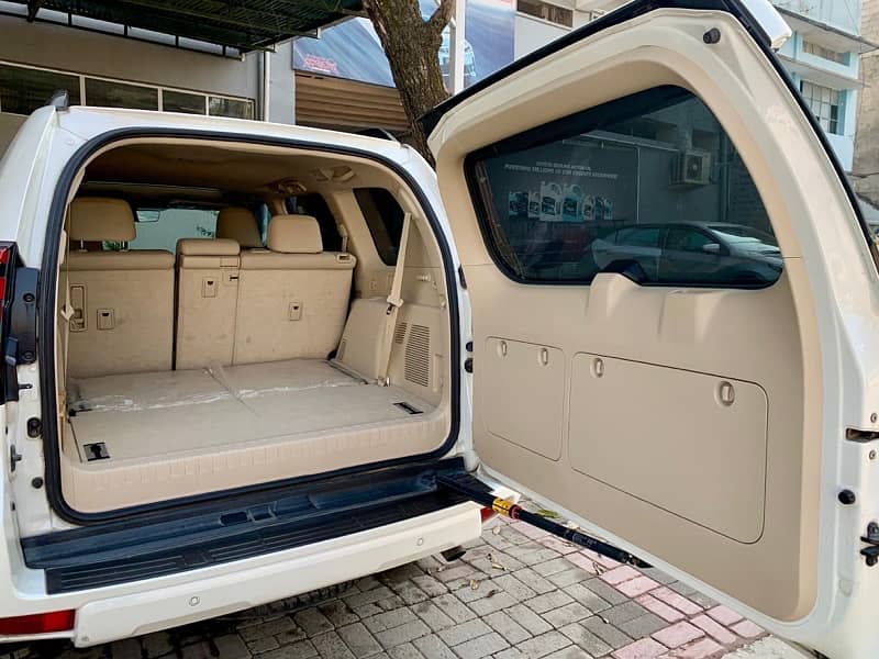 Toyota Land Cruiser Prado VX. L 2019 4