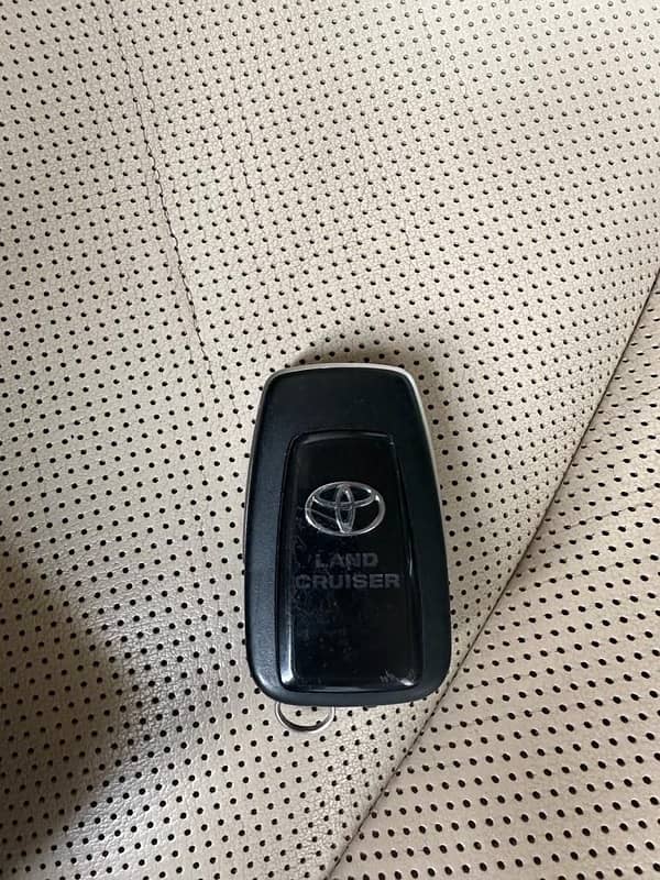 Toyota Land Cruiser Prado VX. L 2019 13