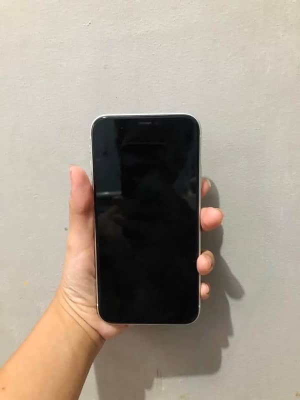 iPhone XR (FU) 5