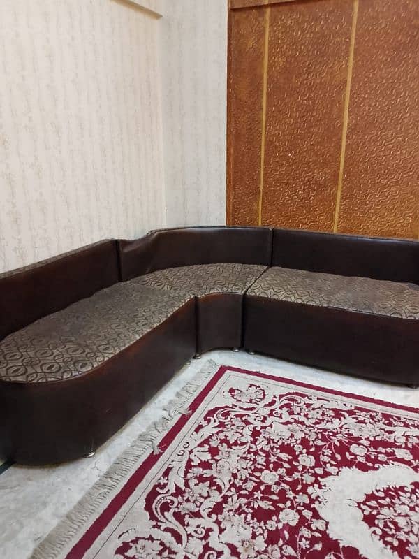 Sofa Set with Table 0