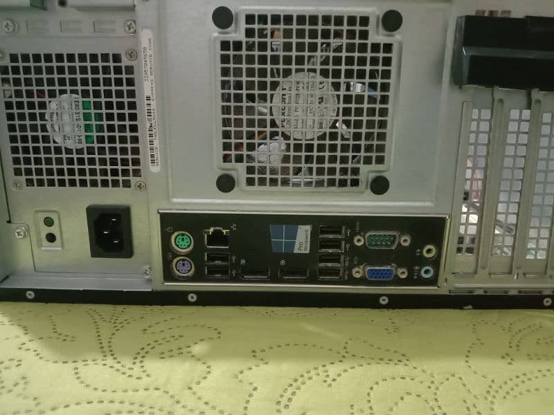 CORE i7 4th Gen 16 GB RAM WITH SCREEN AND ALL ACCESSORIES 4