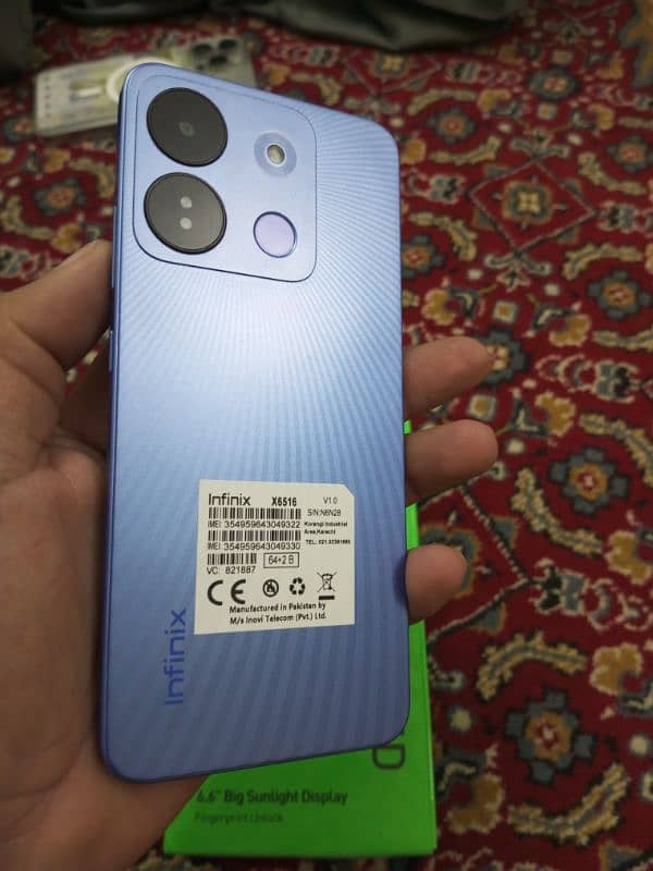 Infinix smart 7.4/64 3