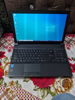 Toshiba laptop       (0332-0037723)