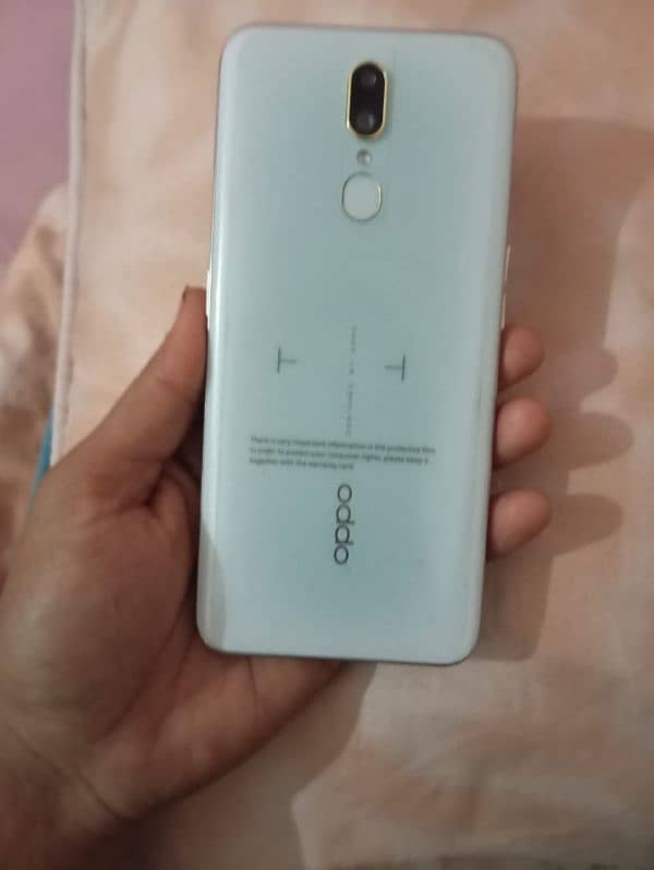 oppo f 11 2