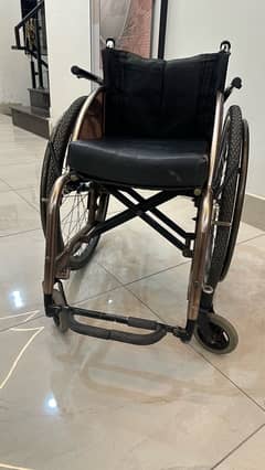 Japanese sporty Aluminium wheelchair Light weight 14” Wide