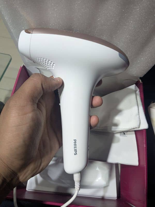 Philips Laser IPL Hair Remover 7000 5