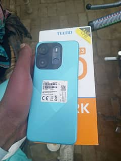 Tecno spark go