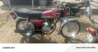 Honda 125 2015 model total orignal saman hai