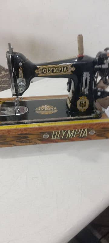 Olympia sewing machine 3