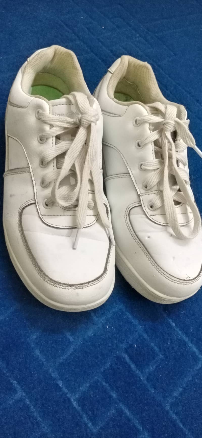 Genuine grip white sneakers (New price 64$) demanding 3450 Pkr only 2