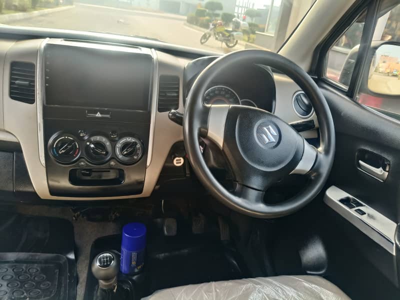 Suzuki Wagon R 2017 6