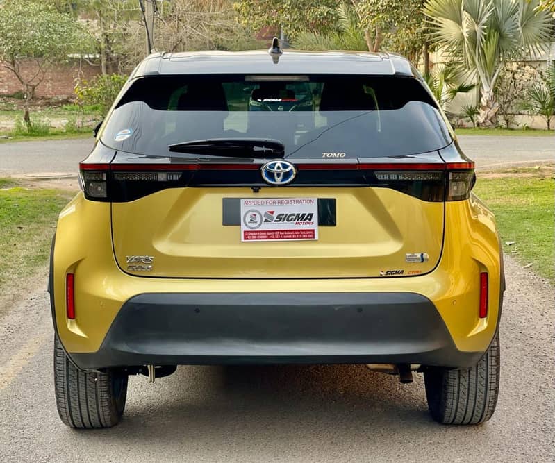 Toyota Yaris 2021 Cross E-Four 9