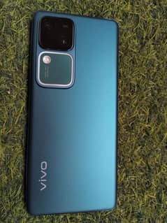 Vivo V30 5G 12gb 256gb (Official PTA Approved)  no box only set chargr