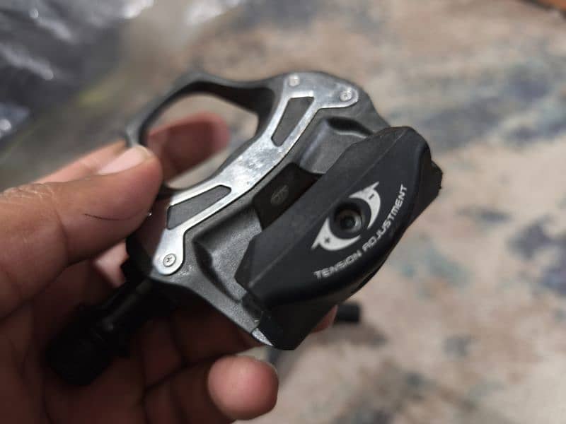 Shimano 105 Pedals 1