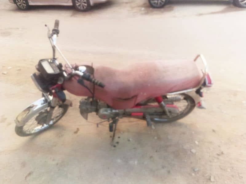 bike bilkul ok hai 01-10-2023 ko li thi it condition 10/9 hai 1