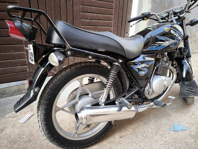 Suzuki Gs150se 8