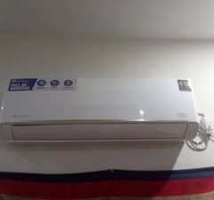 Dawlance 1.5 ton DC inverter heat and cool AC