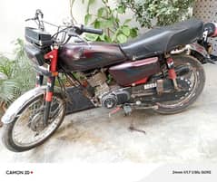 Honda 125 model 2014 A red colour good condition documents complete