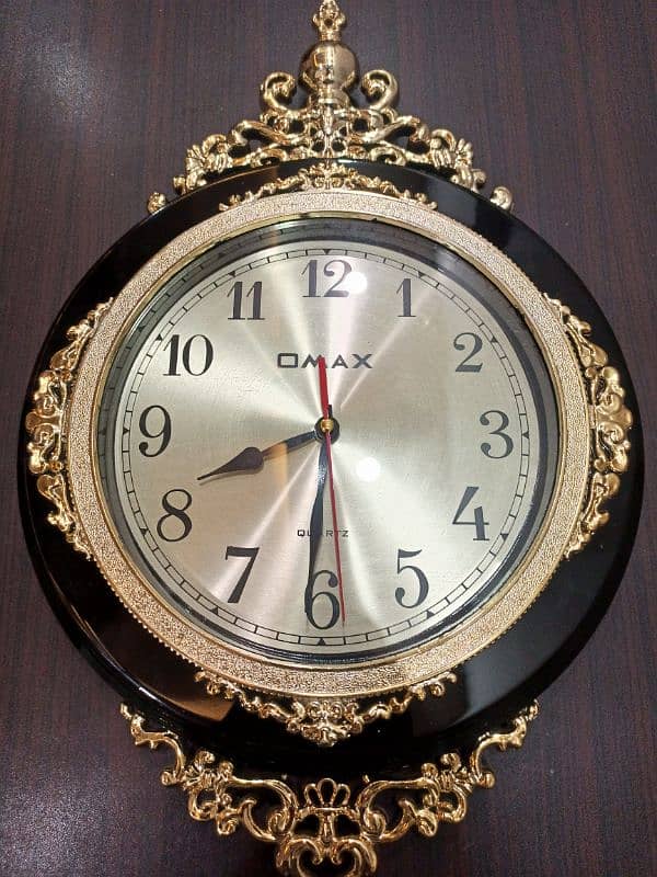 Beautiful Crown Gold Wall Hanging clock 0