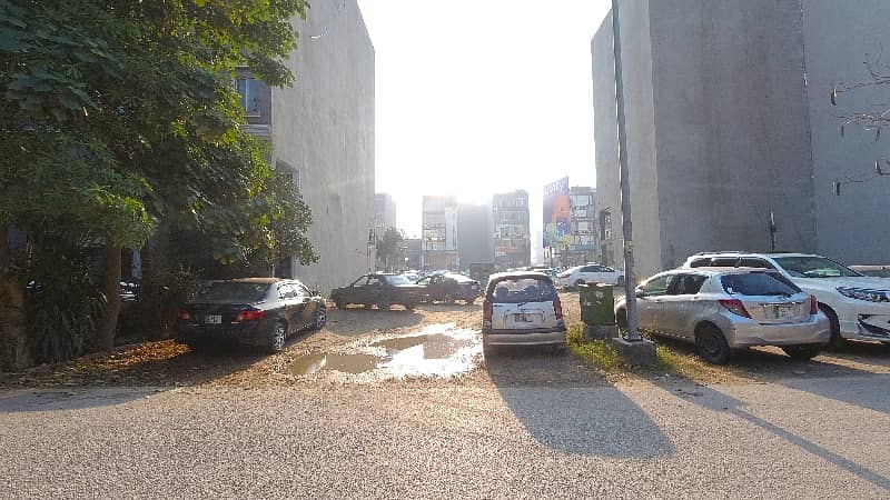 Investors Should Sale This Commercial Plot Located Ideally In DHA Defence 12