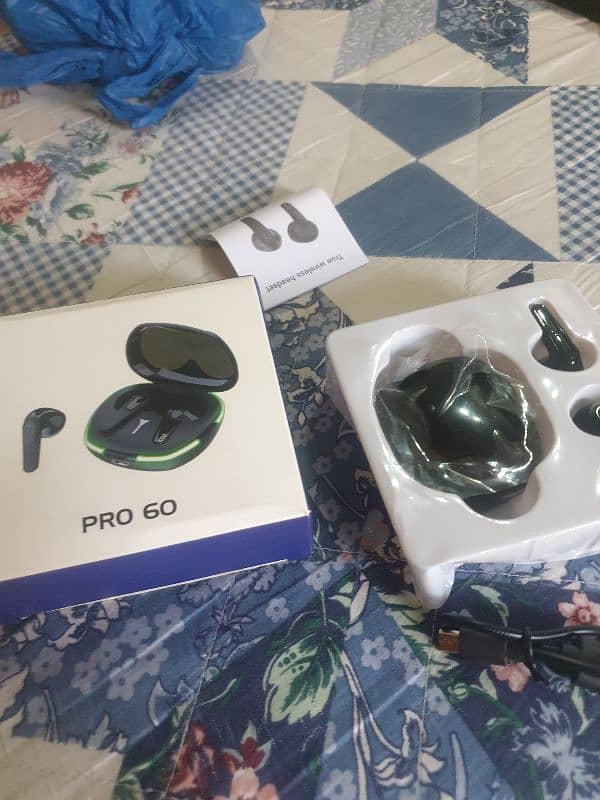 Wireless Ear pods headphones new 11