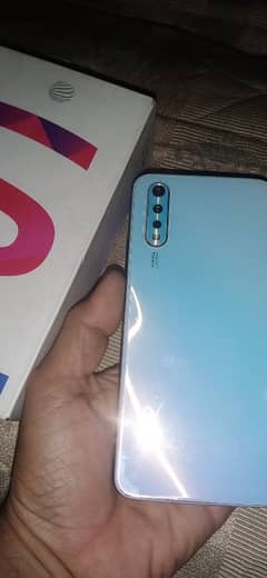 vivo s1 with box charger 4/128