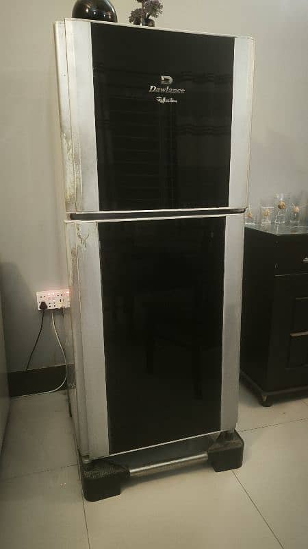 Sale Dawlance Refrigerator/ Fridge 5