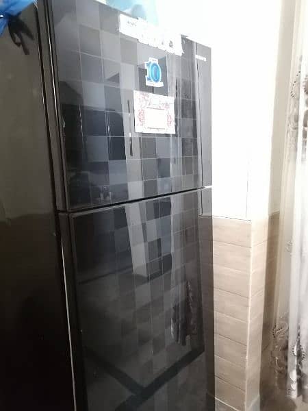 waves glass door jumbo size fridge in warranty 0