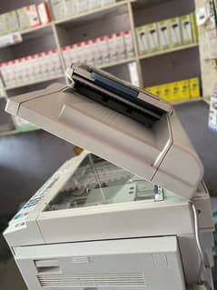 hello everyone i am selling photocopy machine