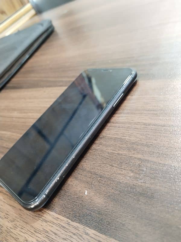 iphone 11 64gb non pta 2month sim work 7