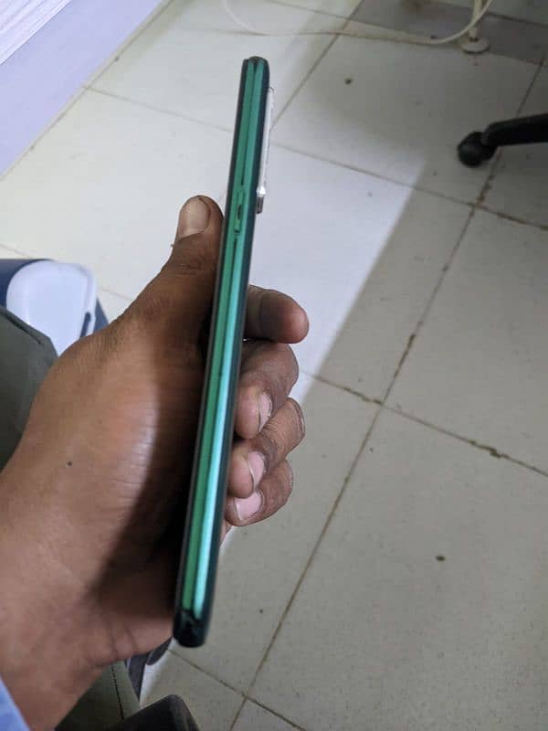 realme 5i with box 4