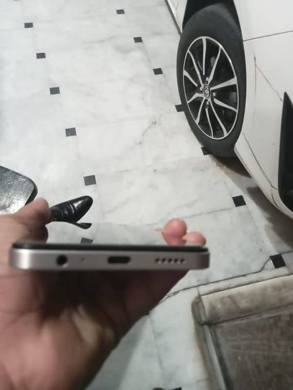 vivo y19s 2