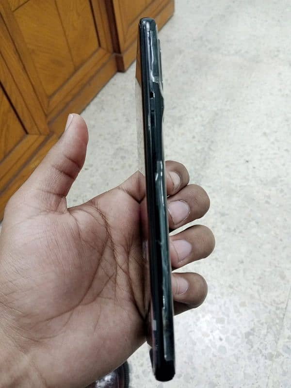 One Plus 9pro 5G 12Gb 256GB 3